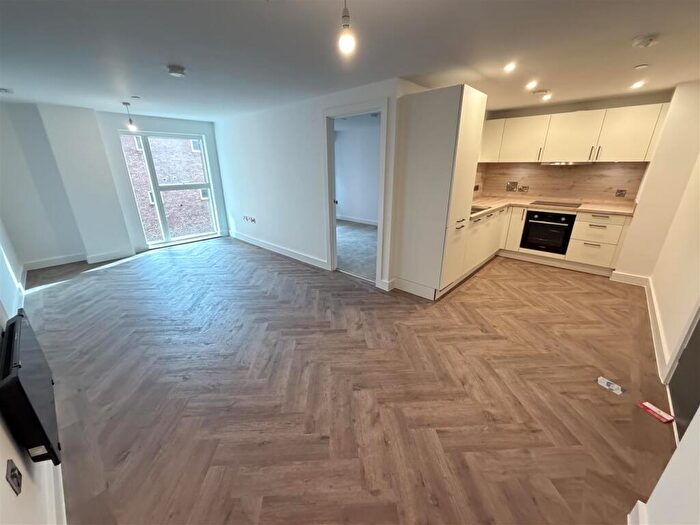 2 Bedroom Apartment To Rent In Chapmans Yard, Upper Gough Street, Birmingham, B1