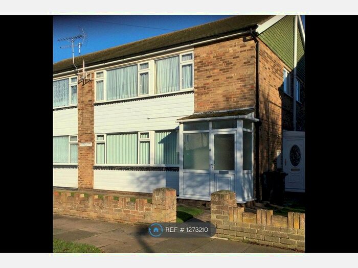 2 Bedroom Maisonette To Rent In Chamley Court, Clacton-On-Sea CO15