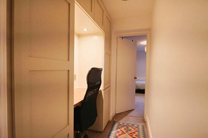 2 Bedroom Apartment To Rent In Garden Flat, Aberdeen Road, Bristol, BS6