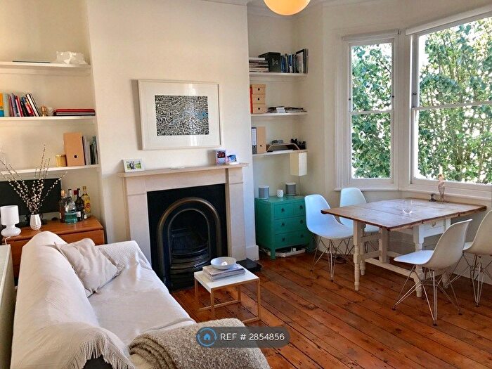 2 Bedroom Flat To Rent In Gironde Road, London, SW6