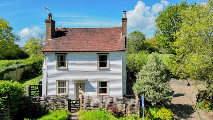 4 Bedroom Detached House To Rent In London Road, Hurst Green, Etchingham, TN19