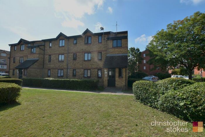 1 Bedroom Flat To Rent In Chaffinch Close, London, Greater London, N9