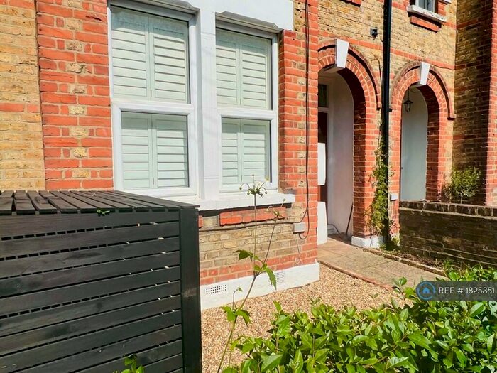 1 Bedroom Flat To Rent In Adamsrill Road, London, SE26