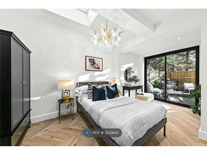 2 Bedroom Flat To Rent In Richmond Road, Twickenham, TW1