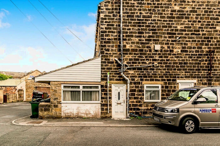 1 Bedroom Flat To Rent In Fanny Street, Keighley, West Yorkshire, BD21