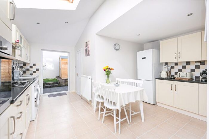 3 Bedroom Terraced House For Sale In Brighton Road, South Croydon, CR2
