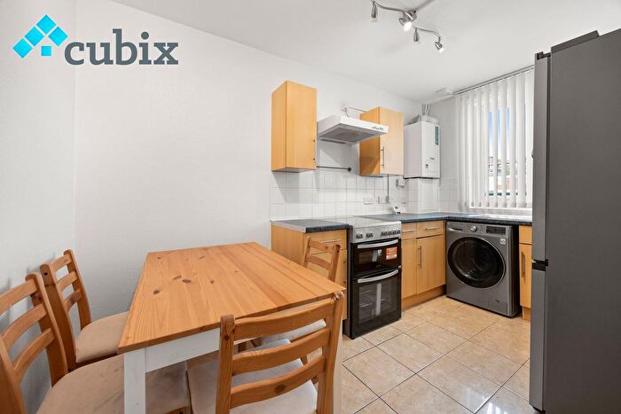 3 Bedroom Maisonette To Rent In Weymouth Terrace, London, E2