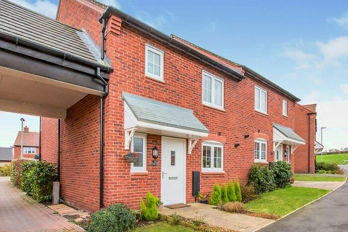 3 Bedroom Semi-Detached House To Rent In Field View Road, Congleton, Cheshire CW12