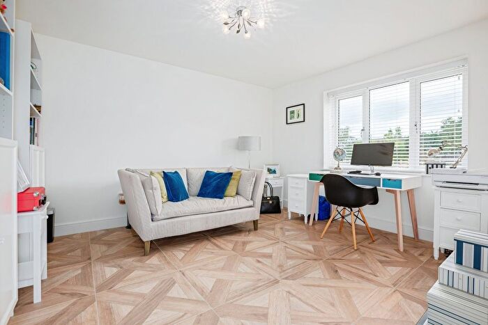 4 Bedroom Detached House For Sale In Cae Bryncoch, Llanbrynmair, Montgomeryshire, SY19