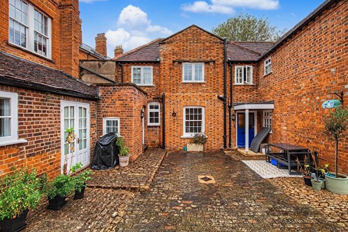 1 Bedroom Flat To Rent In East St. Helen Street, Abingdon, OX14
