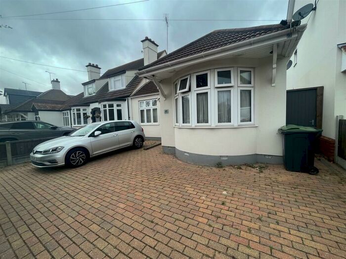 2 Bedroom Semi-Detached Bungalow To Rent In Pavilion Drive, Leigh-On-Sea, SS9