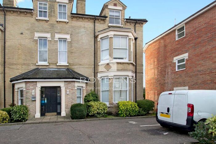 1 Bedroom Flat To Rent In Oxford Court, Oxford Road, Colchester, CO3