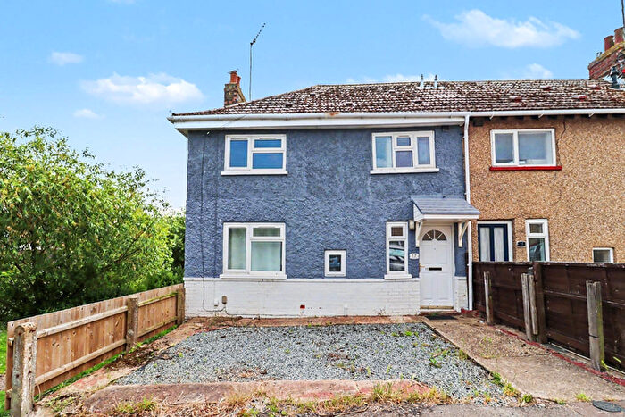 3 Bedroom Semi Detached House For Sale In Woodwark Avenue, King's Lynn, Norfolk, PE30