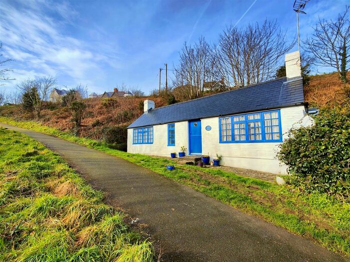2 Bedroom houses for sale in Wern Road, SA64, Pembrokeshire