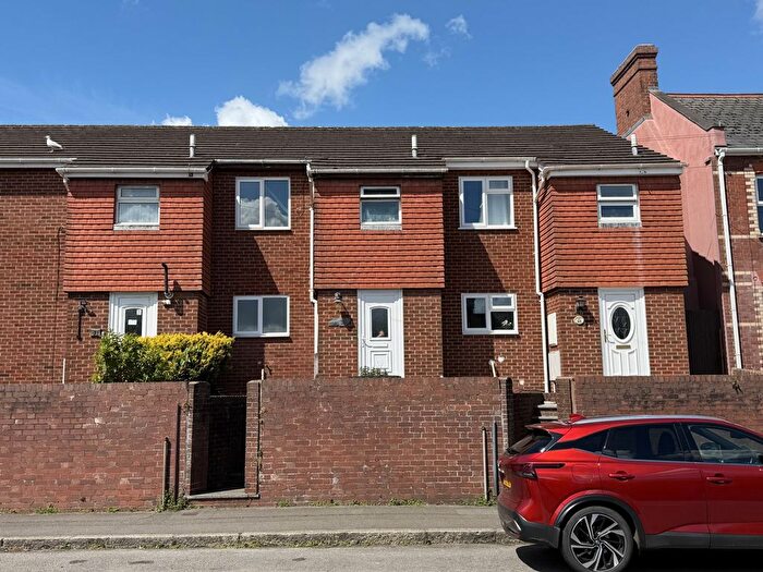 3 Bedroom Terraced House For Sale In Exwick Road, Exwick, EX4