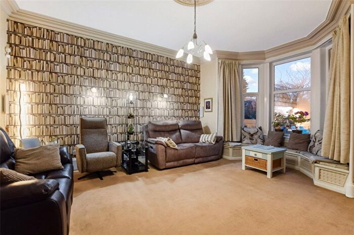3 Bedroom Semi-detached House For Sale In Mansfield, Leslie, Glenrothes, Fife, KY6