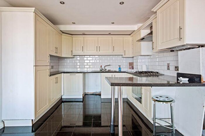2 Bedroom Apartment For Sale In New Street, Old Town Poole, BH15