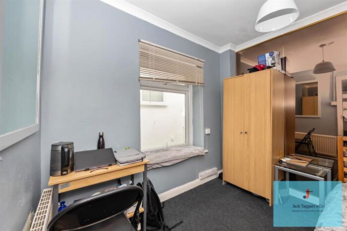6 Bedroom Maisonette For Sale In Queensbury Mews, Brighton, BN1
