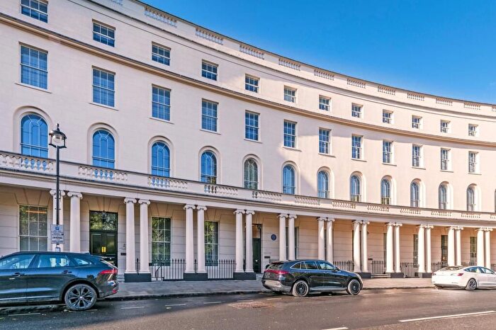 1 Bedroom Flat To Rent In Park Crescent, London, W1B