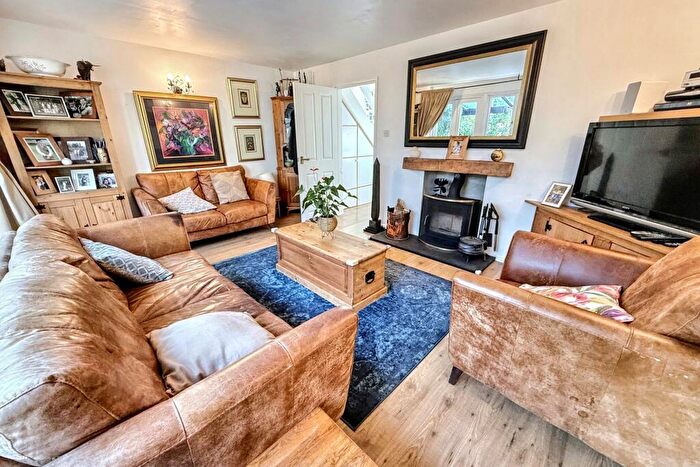 4 Bedroom Detached House For Sale In Fordingbridge, SP6