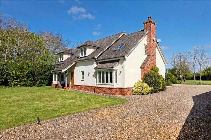 4 Bedroom Detached House For Sale In Elmstone Hardwicke, Cheltenham, Gloucestershire, GL51