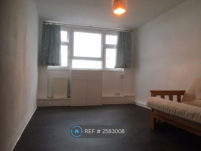 1 Bedroom Flat To Rent In Peregrine House, London, EC1V