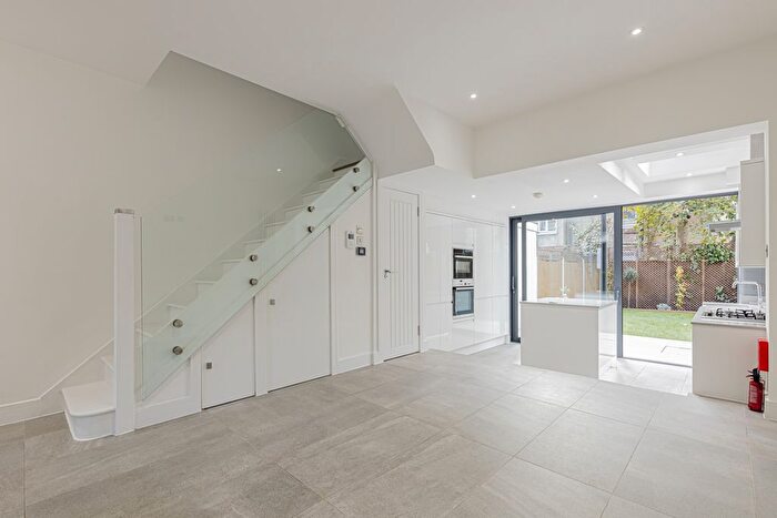 4 Bedroom Terraced House For Sale In Lancaster Road, London, E17