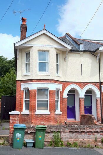 5 Bedroom House To Rent In Oakhurst Road, SO17