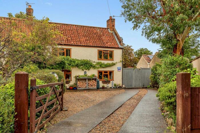 4 Bedroom Semi-Detached House For Sale In Chapel Road, Rooksbridge, Axbridge, BS26