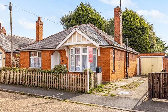 3 Bedroom Detached Bungalow For Sale In Friar Way, PE21