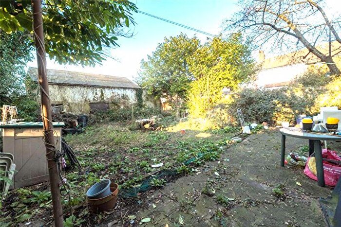 Barn For Sale In Love Lane, Mitcham, CR4