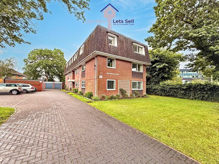 2 Bedroom Flat For Sale In Bentham Court, Bassett, Southampton, SO16