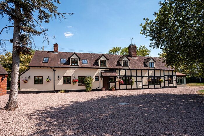 4 Bedroom Detached House For Sale In Main Road, Kempsey, Worcester Worcestershire, WR5