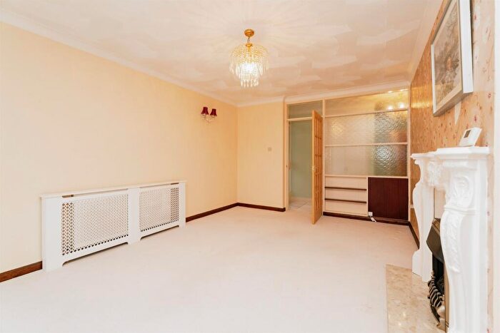 2 Bedroom Detached Bungalow For Sale In Burnt Hills, Cromer, NR27