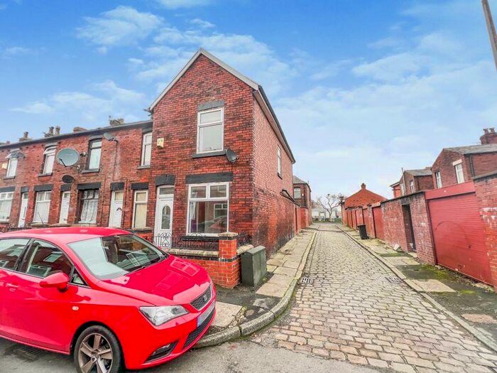 3 Bedroom Terraced House To Rent In Beverley Road, Heaton, Bolton, BL1