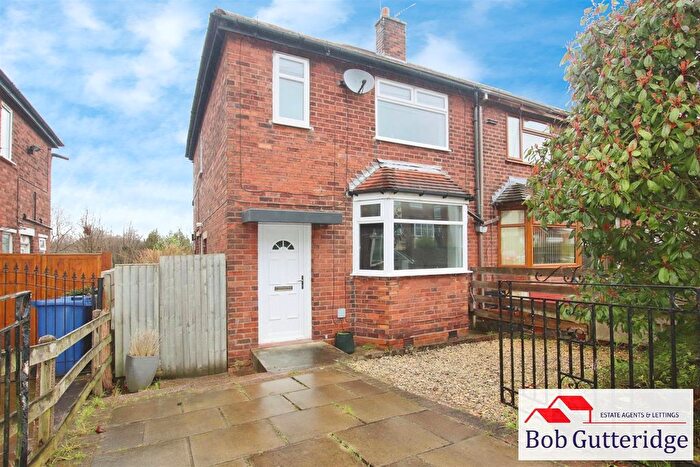 3 Bedroom Town House To Rent In Boulton Street, Wolstanton, ST5