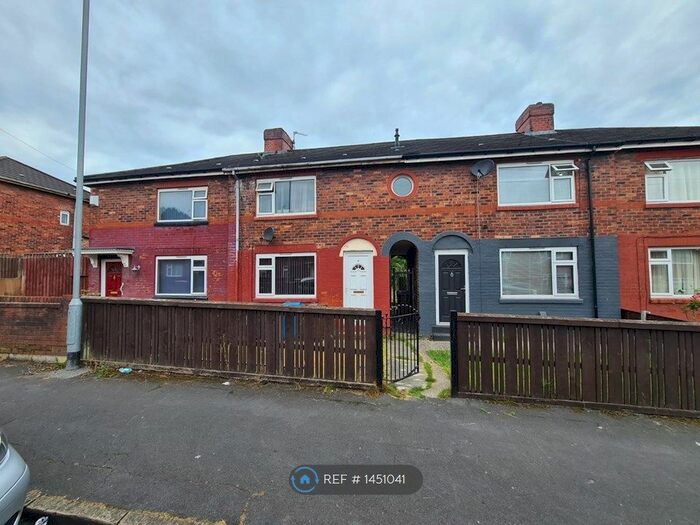 3 Bedroom Terraced House To Rent In Tabley Street, Salford, M6