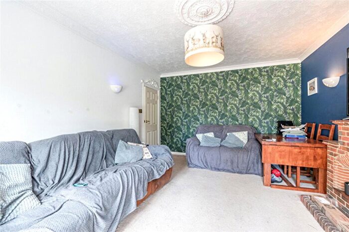 2 Bedroom Bungalow For Sale In Sanway Road, Byfleet, West Byfleet, Surrey, KT14