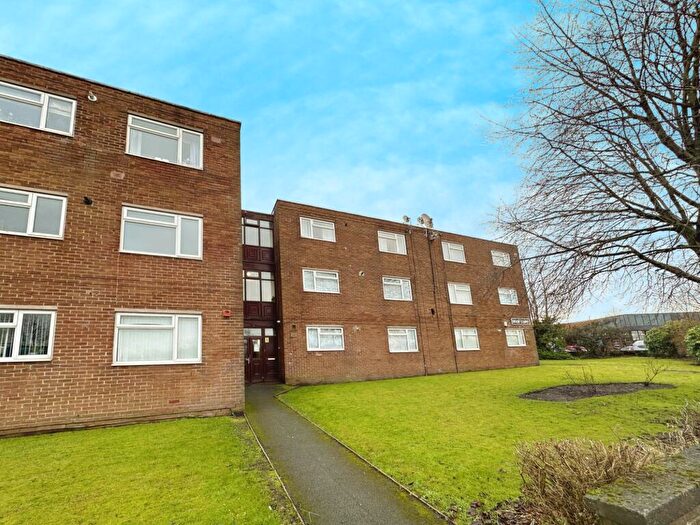Apartment To Rent In Moor Court, Liverpool, L10