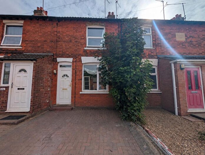 2 Bedroom Terraced House To Rent In Railway View, Kettering, NN16