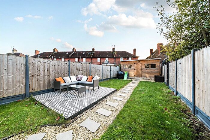 3 Bedroom Terraced House For Sale In The Roundway, London, N17