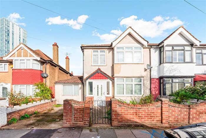 4 Bedroom Semi Detached House For Sale In Colwood Gardens, Colliers Wood, SW19