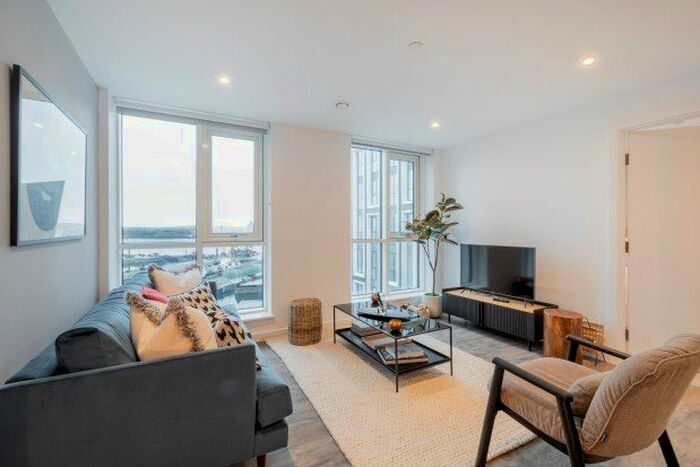 2 Bedroom Flat To Rent In Strand Street, Liverpool, L1