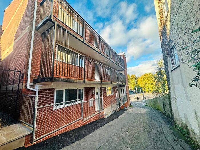 1 Bedroom Flat To Rent In Kanman House, Greenhill Rise, Carlton, NG4