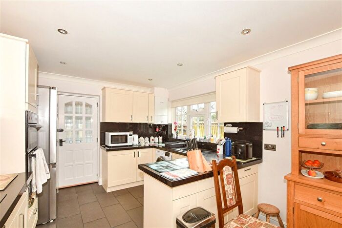 4 Bedroom Detached Bungalow For Sale In Ringles Cross, Uckfield, East Sussex, TN22