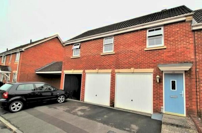 2 Bedroom Detached House To Rent In Waggoner Close, Swindon SN25