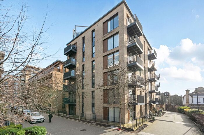 2 Bedroom Flat For Sale In Brampton House, Albatross Way, London, SE16