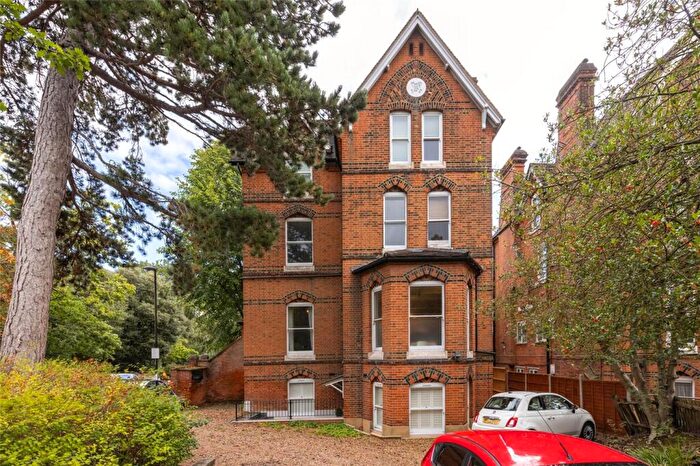 2 Bedroom Apartment For Sale In Church Road, London, SE19