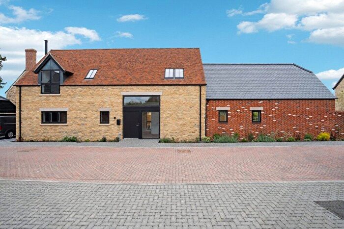 4 Bedroom Detached House For Sale In The Old Stable, Cottage Farm, Upper Green, Stanford In The Vale, Oxfordshire, SN7