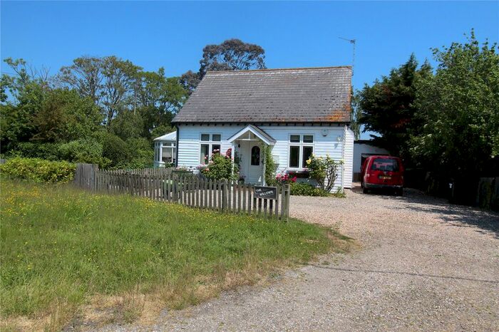 3 Bedroom Cottage For Sale In Fambridge Road, Rochford, Essex, SS4